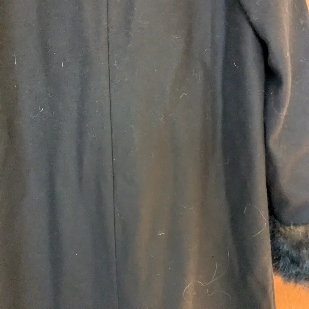 Not Available - Picture 2 of 16